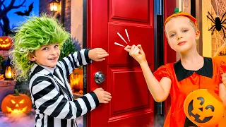 Wie Staat Er Achter de Deur? 🎃 Dasha's Griezelige Halloweenavontuur!