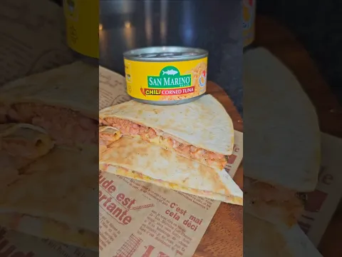 Quick, simple, and satisfying tuna wrap. 🌯