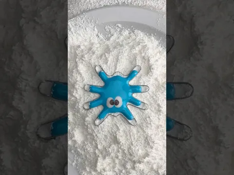 How to make a marshmallow spider 🕷️🕷️🕷️#marshmallow #spider #marshmello #foodiebeats