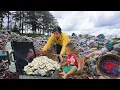 Download Lagu Single mother unexpectedly finds a large sum of money in an abandoned landfill
