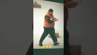 بقي الكرمبه ده هيعرف ينتحر علاء ولي الدين مش عارف ينط من عالسور 