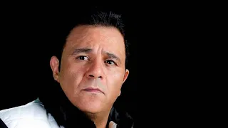 قلبي اللي حبك محمد فؤاد حالات واتس قادر يكمل لو كنتي فاكرة إني بعدك 