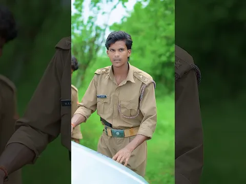 पुलिस के हाथ से छूटा एलियन 😱 🚔 #viralvideo #youtubeshorts