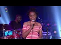 Por Trás do Piano | Onésia Muholove & N'Star canta a música "Meu Marido" no nosso palco