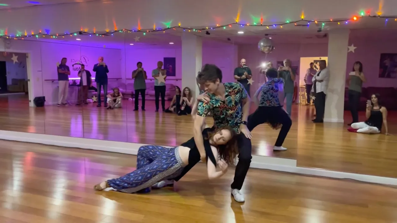 Chantelle Pianetta & Joel Torgeson | Dance Maui Improv Demo | West Coast Swing