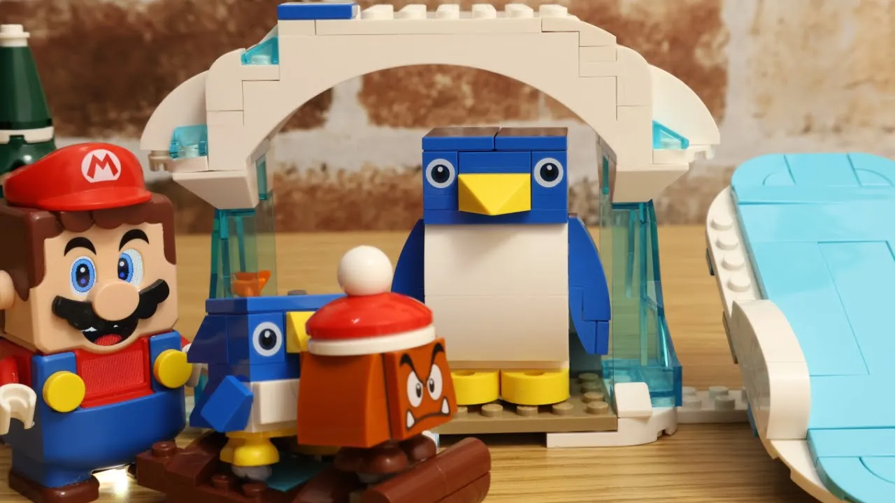 LEGO Super Mario stop motion anime !「Penguin family snow adventure」レゴマリオ「ペンギン親子 の スノーアドベンチャー」