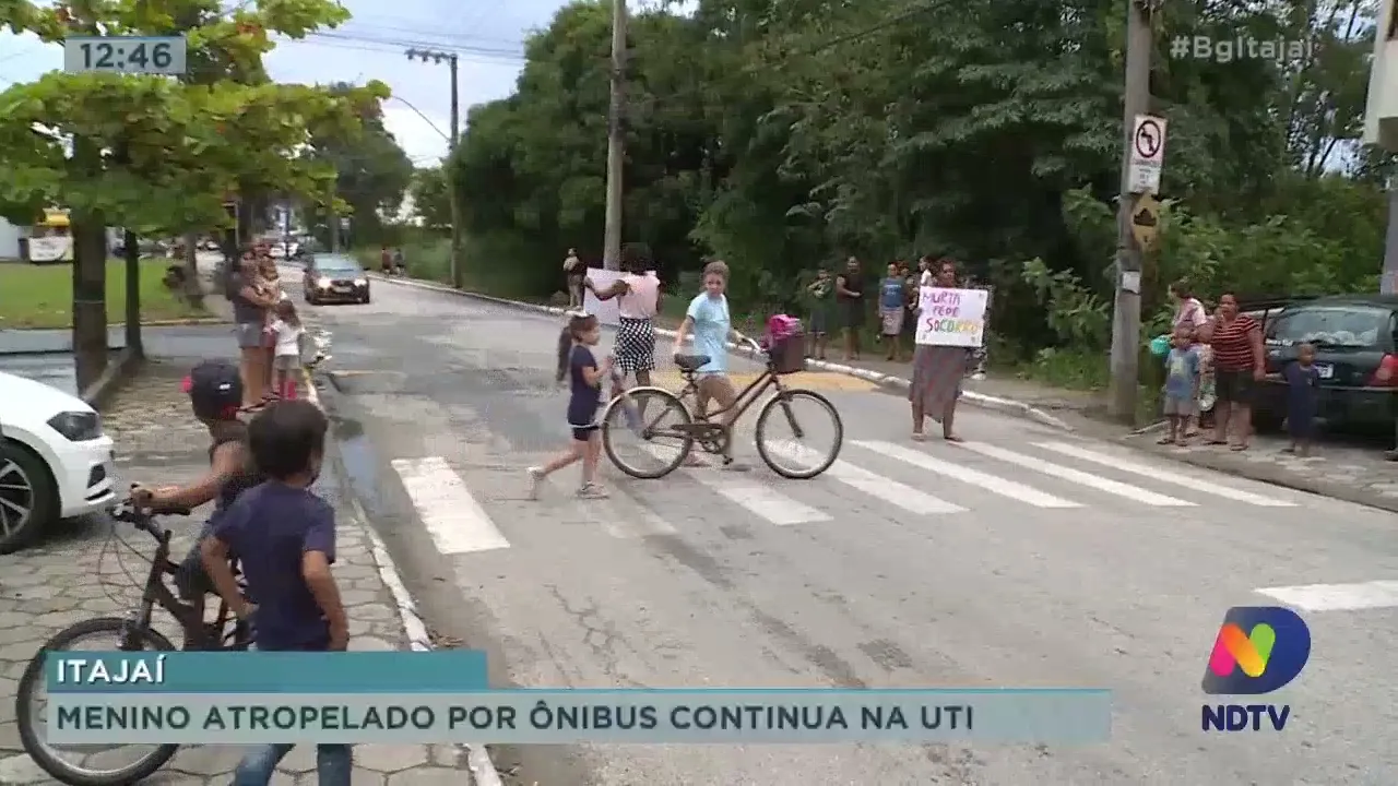 Menino atropelado por ônibus continua na UTI