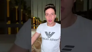 انت متعرفش انا ابن مين 