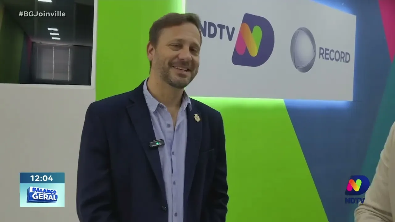 Aniversário de Joinville: Prefeito Adriano Silva fala sobre desfile e obras