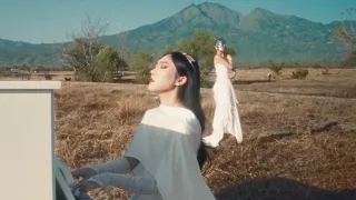 isyana sarasvati im on my way official music film 