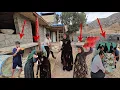 Download Lagu Helping Hands \u0026 Fighting Spirit | Zahra’s Family Aids a Nomadic Woman While the Kids Train in Boxing