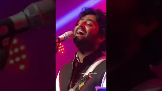 Har Kisi Ko Nahin Milta Yahan Pyaar Zindagi Mein Arijit Singh Akshay Kumar Live Singing Arijit 