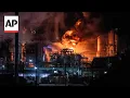 Download Lagu Massive fire erupts at Chevron refinery near Los Angeles
