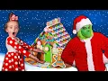 Download Lagu Girl vs Grinch! Will She Save Christmas? The Fun Squad
