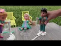 Minecraft characters ! Elsa & Anna toddlers - fun adventure