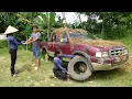 Download Lagu repair girl restarted the boss's pickup truck that had lost many parts