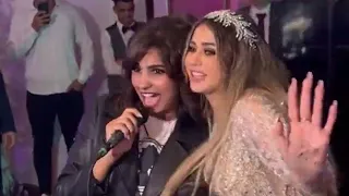 بسمه عطا   رقصنا الفرح كلة غنيت ما ترقصونا كدا في خطوبة عبدالله التركي وهايدي كمال دندنها