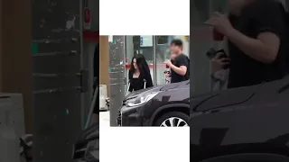 تجربة اجتماعية تعمل حالها معاقه    دندنها