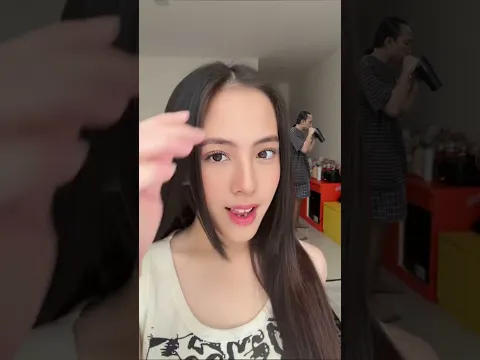 di rumah sama zara 😂