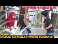 Download Lagu CULAMITAN! MAKAN MAKANAN CEWEK RANDOM - Part8