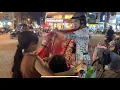 Download Lagu Đẩy Luôn Xe Bắp Đi Phát Cơm,Tây Thy Gặp Trục Trắc Khi Phát Cơm