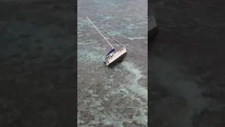Scary Sailboat Emergency – Storm SMASHES Yacht on Reef as crew bails!