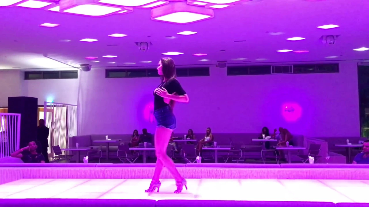 Maycheal & Mayra [M&M Dance]  “WOLVES” DJ Alejandro @DUBAI “Bailamos”