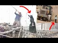 Download Lagu Military forces arrive to demolish the huts: Ali's attempt to install a door