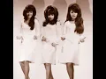 The Ronettes - Walking In The Rain - 1964