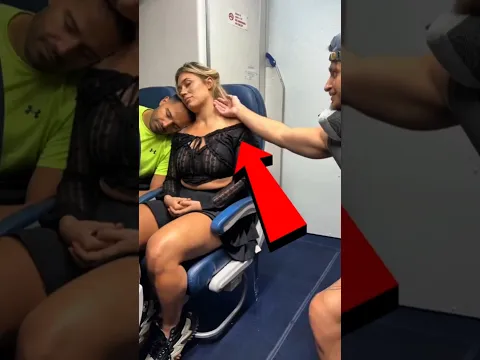He Tooh His wife Into Aeroplane Bathroom 😲🤯|| #shorts #viralshorts #viralvideo