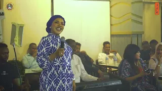 هالة عمر   حبيب روحي   حفل بيت حبوبة في عجمان   اغاني سودانية      دندنها