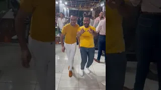 يافرحة تعالي احكيلك عن حالي دندنها