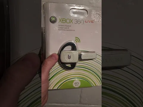 Xbox 360 Wireless Chat Headsdt is a throw back to 2009!