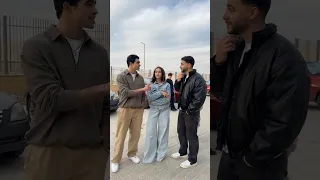 في موقف كوميدي ابطال مسلسل كامل العدد 