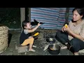 Download Lagu Single mother - no food, exhausted, taking care of children
