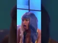 Download Lagu NICKI MINAJ SINGS WITH A FAN!