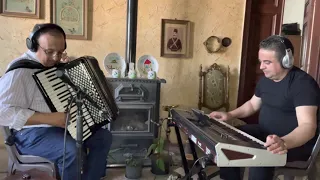 قال ايه بيسألوني  عزف فايز دريان و فادي الشمعة دندنها