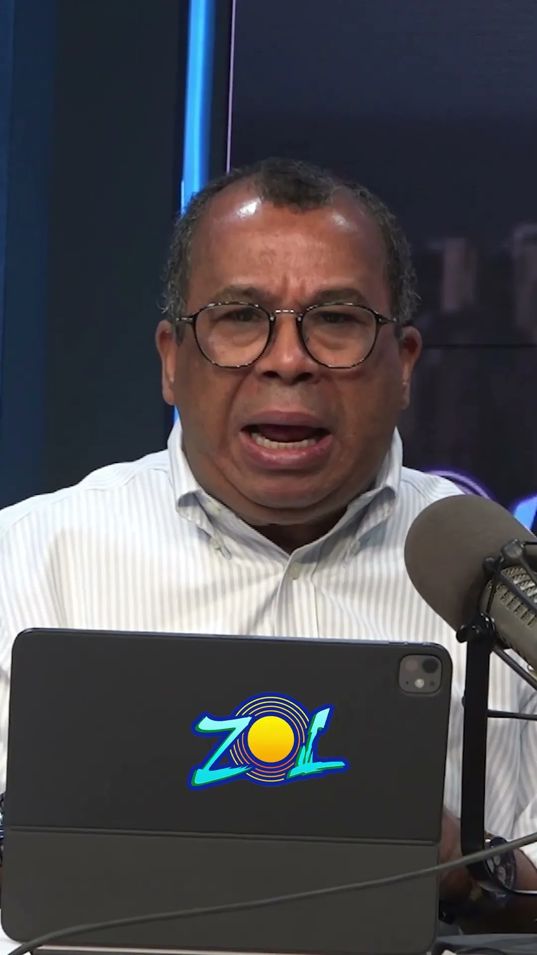 MEDIO TIEMPO DE BAD BUNNY DEJA MENSAJE DE UNIDAD LATINA Y AMOR FRENTE AL ODIO