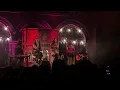 FLO 'WALK LIKE THIS' LIVE PERFORMANCE