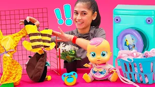 Ayşe ile bebek bakma: Cry Baby'ye Baby Born kostümü giydiriyoruz