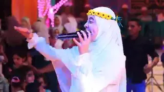 صلوا علي نور ربنا الهادي البشير 