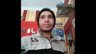 كم من مبتلى بداء ليس له بين العاشقين دواء     وكم من عاشق زاهدا في الحب يتمنى البلاء  دندنها