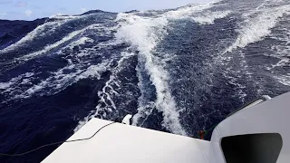 MID ATLANTIC SURFING AT 21 KNOTS!!!