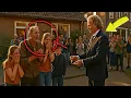 Download Lagu CHAUFFEUR DIE ALLES VERLOOR STAAT IN SCHOK WANNEER HIJ ZIET WAT ANDRÉ RIEU UIT ZIJN ZAK HAALT…