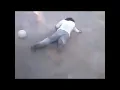 Download Lagu Aqui mesmo eu bebo, aqui mesmo eu caio