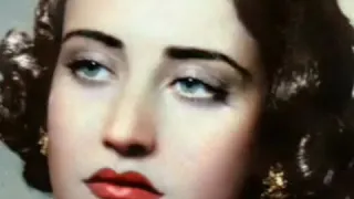 اسمهان ٠٠ يامين يقولى اهوى ٠٠ اسقيه بأيدى قهوه دندنها