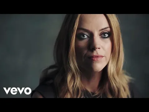 Download MP3 Amy Macdonald - Woman Of The World