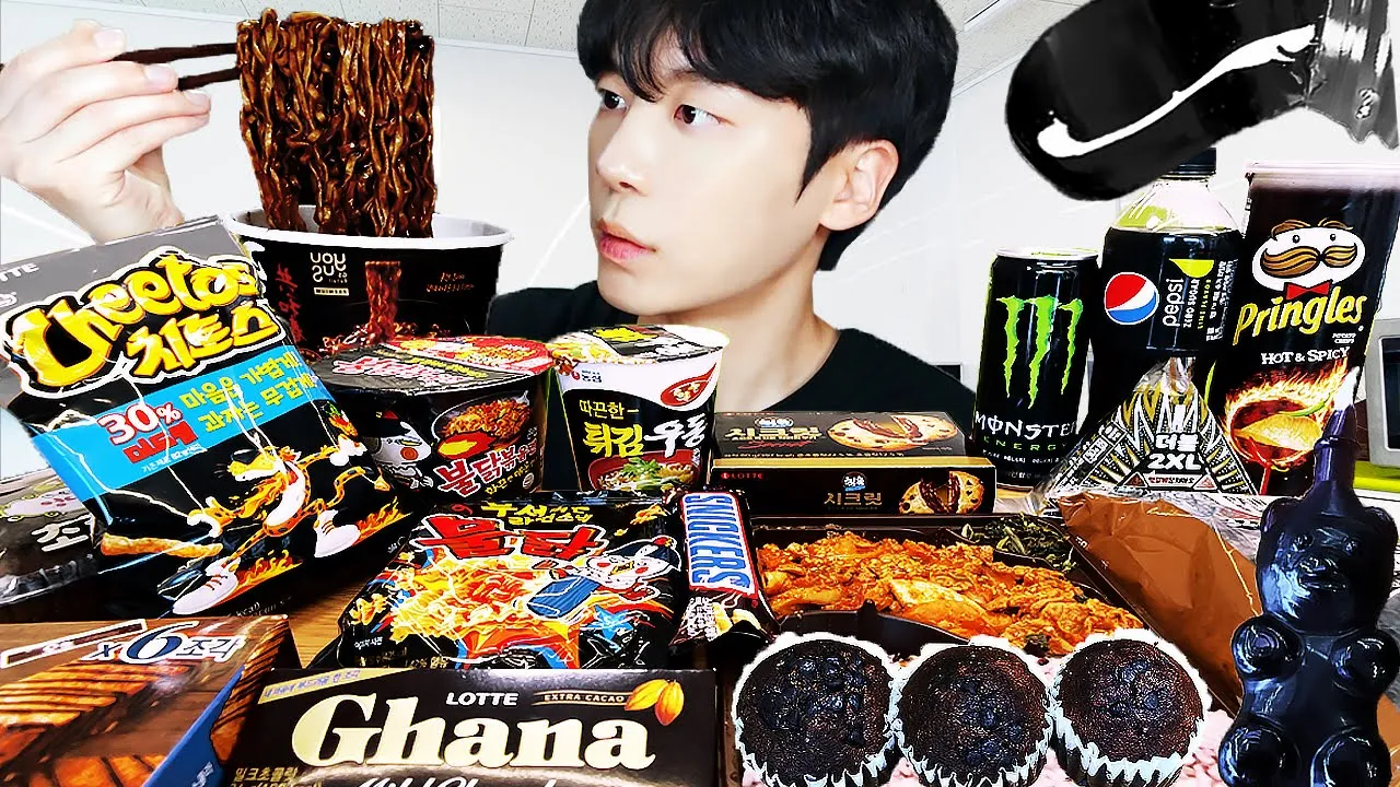 ASMR MUKBANG | 편의점 꿀젤리 블랙 디저트 먹방 불닭 짜장 초콜릿 & BLACK DESSERT HONEY JELLY CANDY
