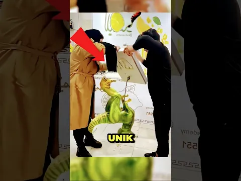 uji kekuatan kue ulang tahun sebelum bayar 😱