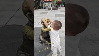 قلب طفل بريء 